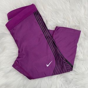Women's Size S Nike Capri Drifit Leggings